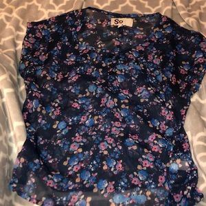 super cute shirt perfect for spring